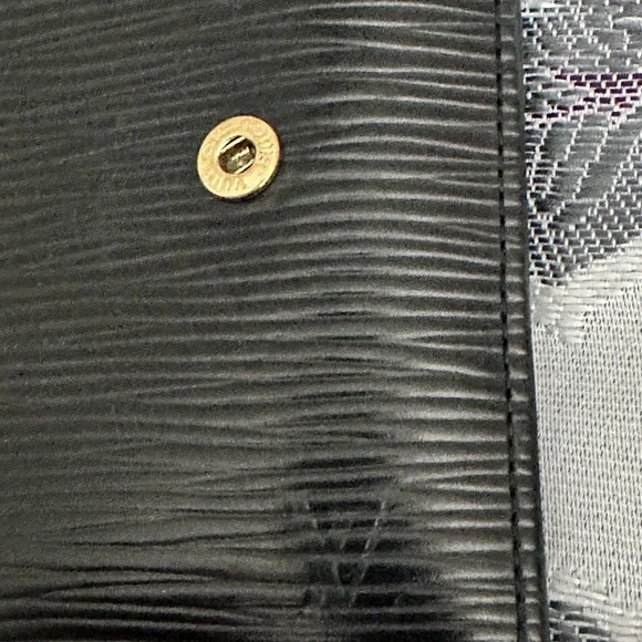 A very Loved Louis Vuitton bifold wallet